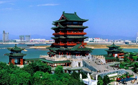 中国旅游日和世界旅游日的由来